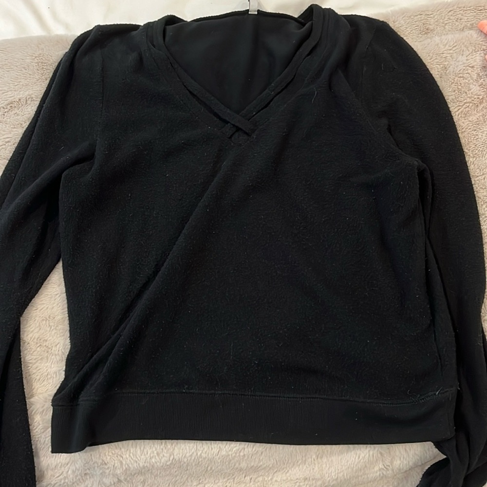 women’s long sleeve sweater